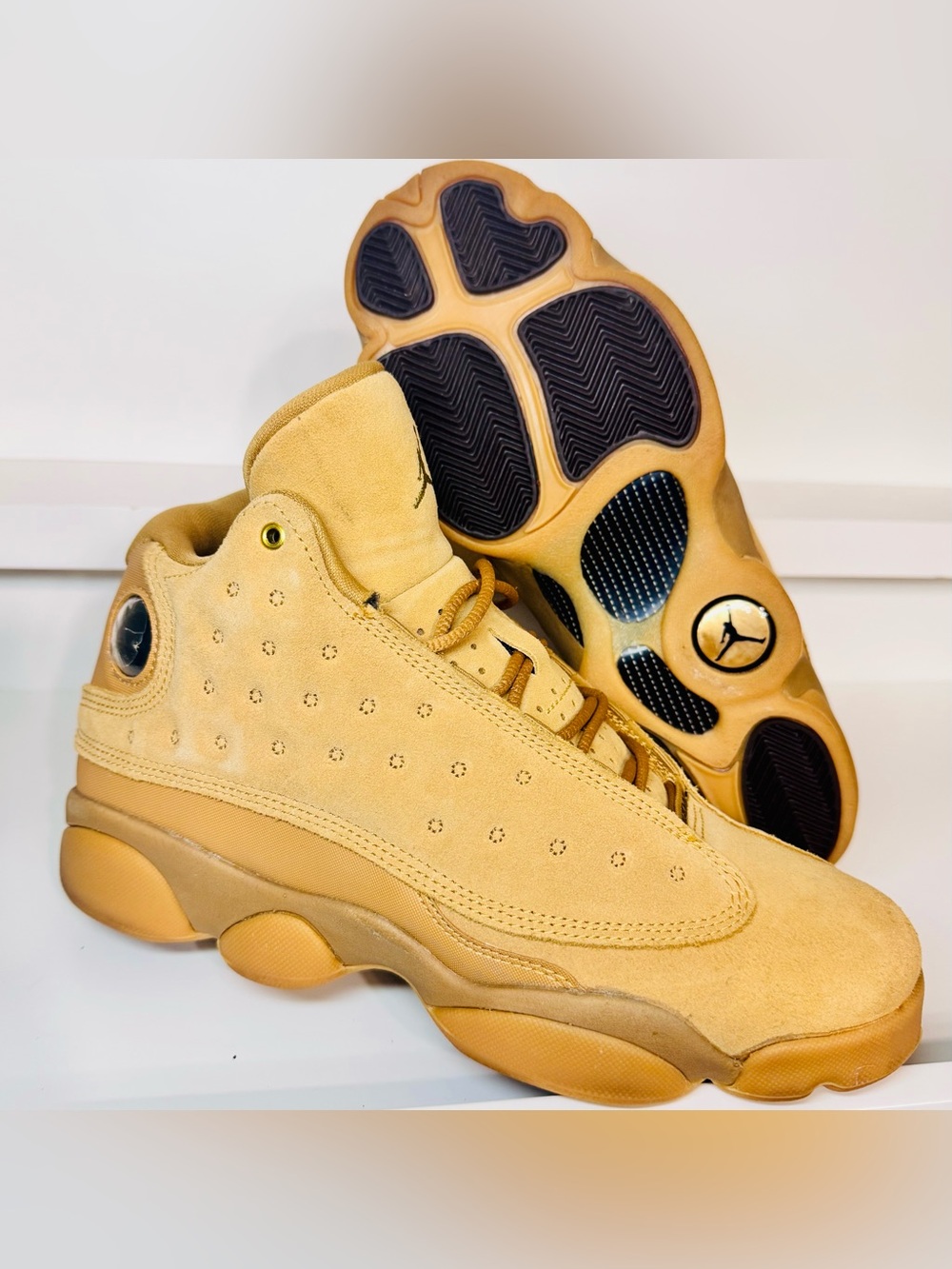 Jordan 13 Wheat GS 6.5Y | Women’s 8 Fall Streetwear Beast + Extra Laces Box